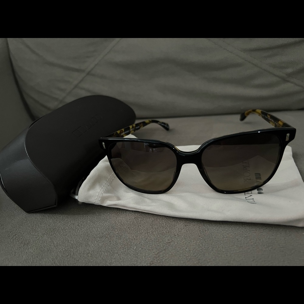 OLIVER PEOPLES WOMEN POLARIZED SUNGLASSES